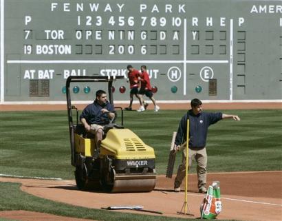 Red Sox prepare for 2006 opener at Fenway Park